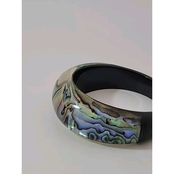 Vintage Abalone Encased Lucite Bangle Bracelet Stunning 2.75 Inches‎ - Picture 8 of 9